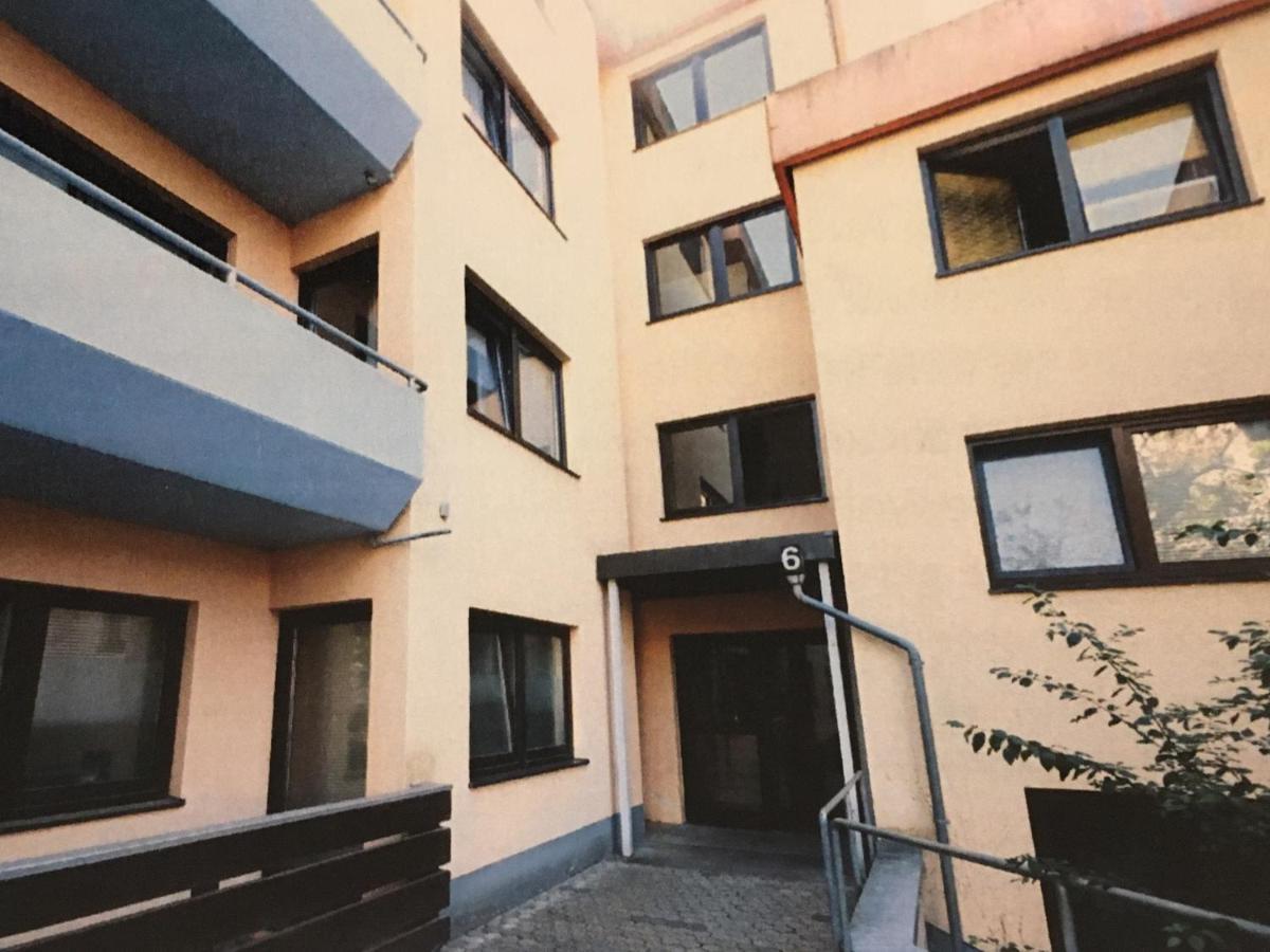 Zwei Zimmer Appartment Mit Balkon Und Stellplatz Voll Moebliert Tréveris Exterior foto