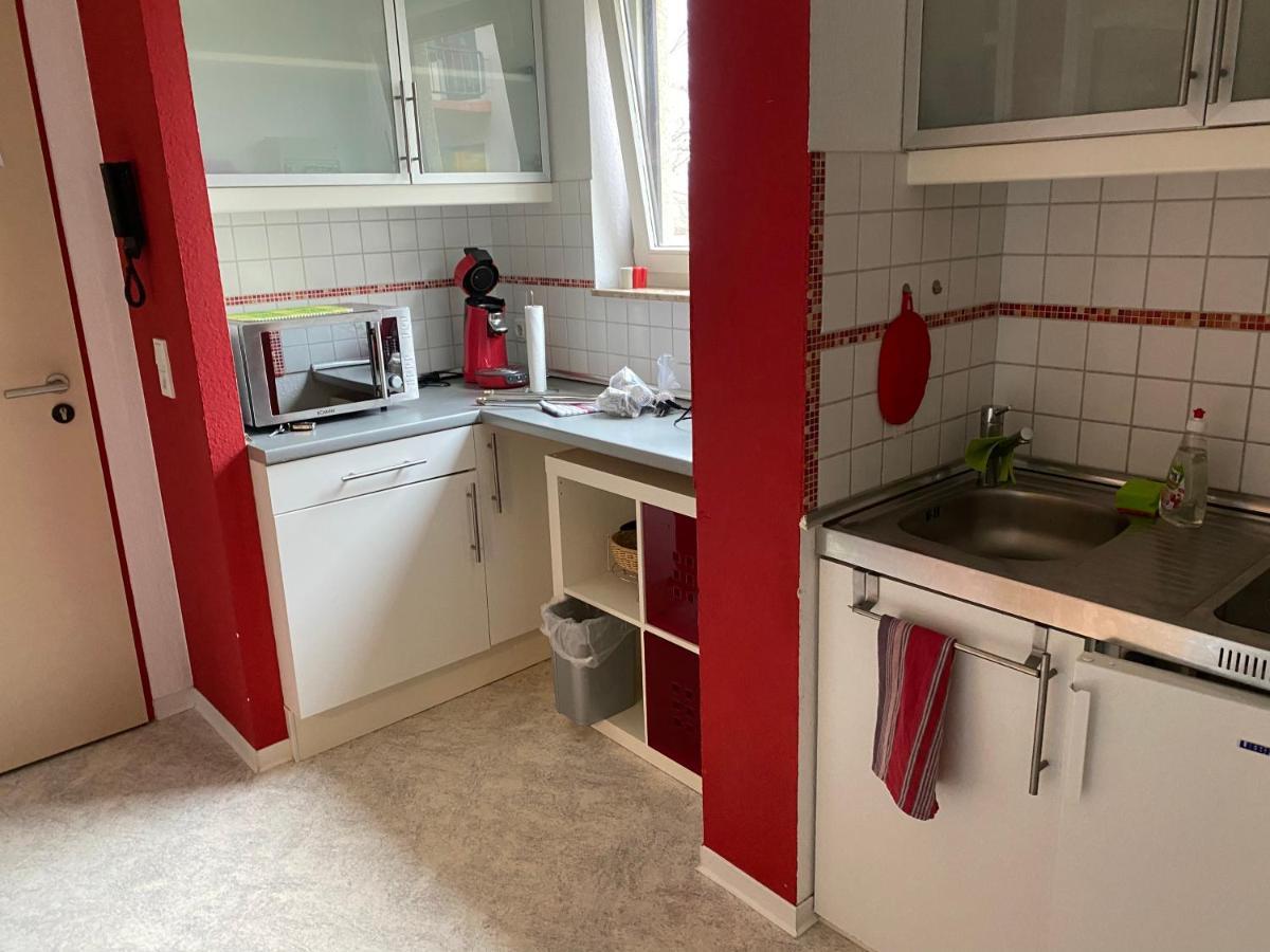 Zwei Zimmer Appartment Mit Balkon Und Stellplatz Voll Moebliert Tréveris Exterior foto