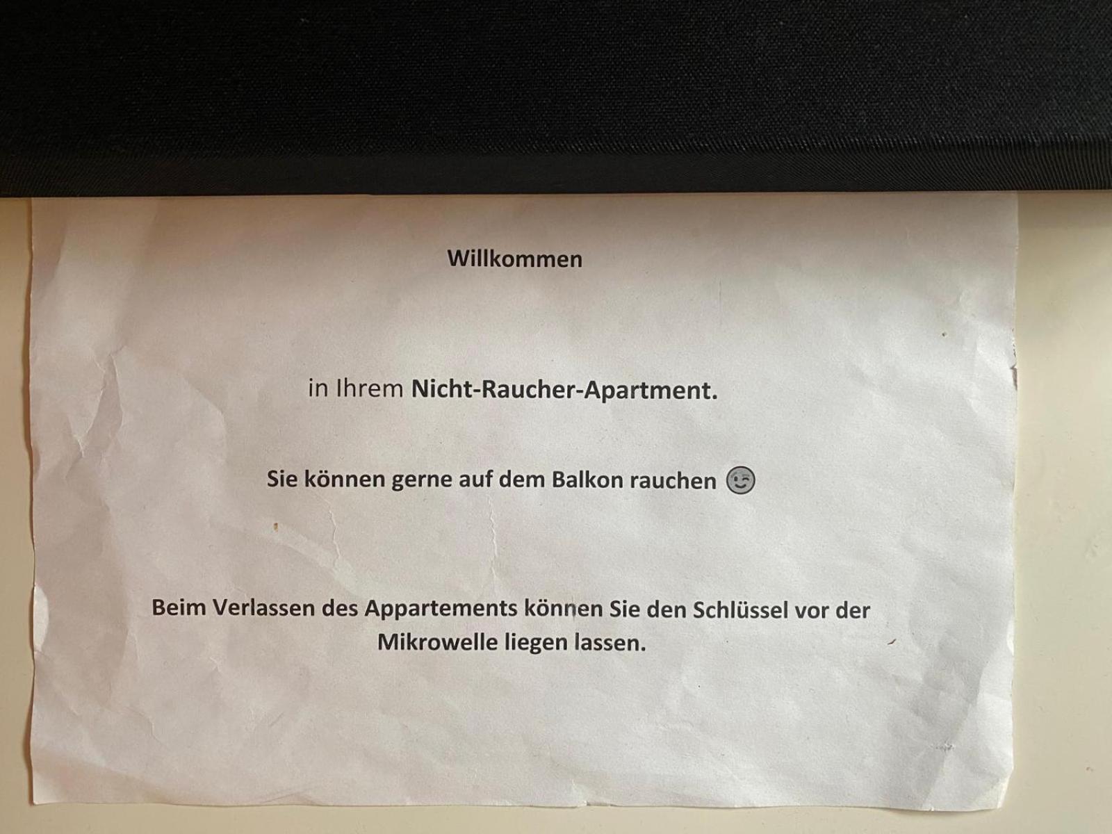 Zwei Zimmer Appartment Mit Balkon Und Stellplatz Voll Moebliert Tréveris Exterior foto
